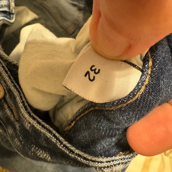 Distressed Women’s Denim sz 32 - Picture 11 of 11